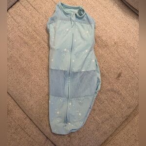 Happiest Baby Sleepea Swaddle- Size Small - Blue Stars